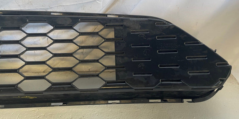 Load image into Gallery viewer, 2018 - 2023 FORD MUSTANG FRONT BUMPER UPPER GRILLE BLACK JR3B-8150-AEW # 113544
