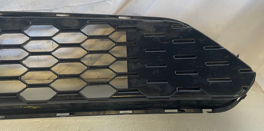 2018 - 2023 FORD MUSTANG FRONT BUMPER UPPER GRILLE BLACK JR3B-8150-AEW