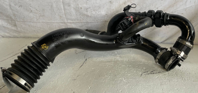 Load image into Gallery viewer, 15-23 FORD MUSTANG ENGINE AIR INTAKE INLET HOSE PIPE TUBE ASSEMBLY 2.3L # 112968

