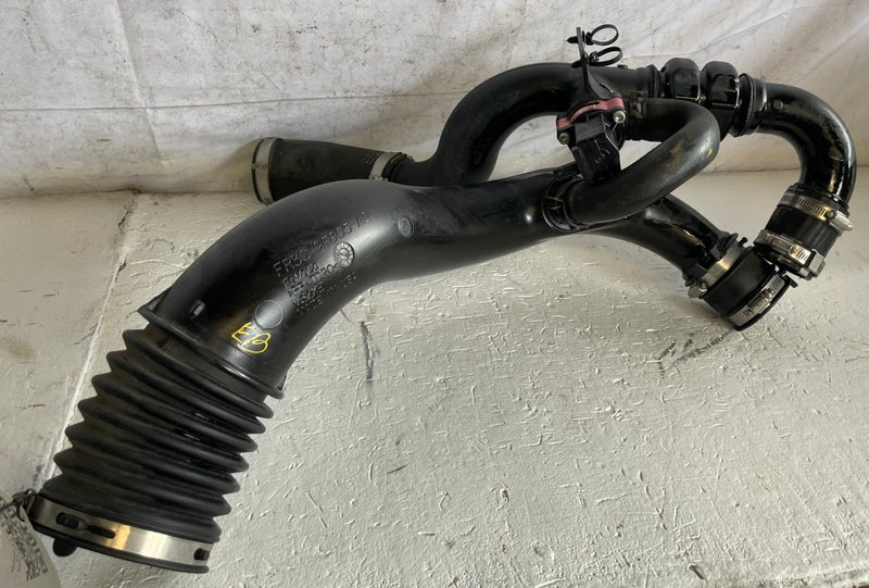 Load image into Gallery viewer, 15-23 FORD MUSTANG ENGINE AIR INTAKE INLET HOSE PIPE TUBE ASSEMBLY 2.3L # 112968
