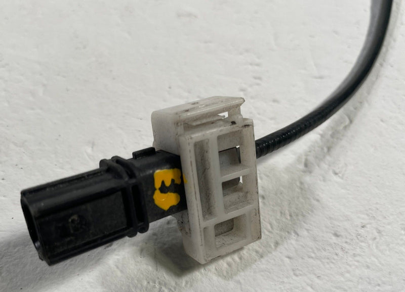 Load image into Gallery viewer, 2019- 2025 HONDA PASSPORT REAR RIGHT SIDE ABS WHEEL SPEED SENSOR # 113340
