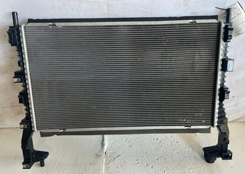 Load image into Gallery viewer, 2015-2023 FORD MUSTANG ENGINE WATER COOLANT RADIATOR 2.3L FR33-8005-DJ # 113549
