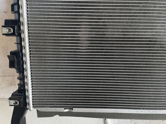 2015-2023 FORD MUSTANG ENGINE WATER COOLANT RADIATOR 2.3L FR33-8005-DJ