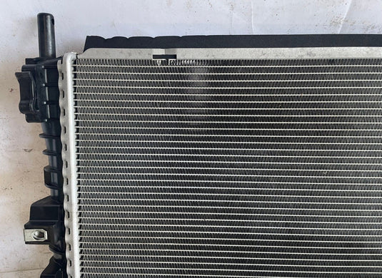 2015-2023 FORD MUSTANG ENGINE WATER COOLANT RADIATOR 2.3L FR33-8005-DJ