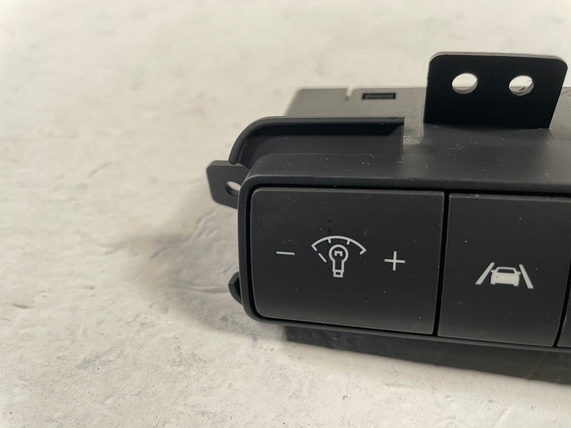 Load image into Gallery viewer, 2021-2023 HYUNDAI SANTA FE DASH LEFT COMBINATION TRACTION SWITCH PANEL # 107932
