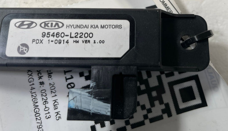 Load image into Gallery viewer, 2021-2026 KIA K5 SMART KEYLESS KEY LESS ENTRY ANTENNA MODULE 95460L2200 # 110646
