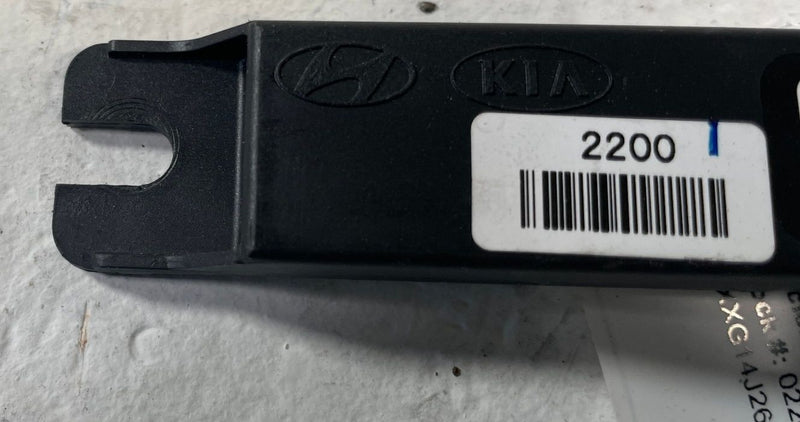 Load image into Gallery viewer, 2021-2026 KIA K5 SMART KEYLESS KEY LESS ENTRY ANTENNA MODULE 95460L2200 # 110646
