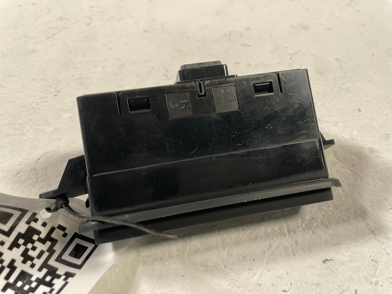 Load image into Gallery viewer, 2021-2023 HYUNDAI SANTA FE DASH LEFT COMBINATION TRACTION SWITCH PANEL # 107932
