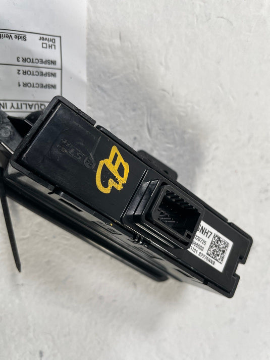 2021-2023 HYUNDAI SANTA FE DASH LEFT COMBINATION TRACTION SWITCH PANEL
