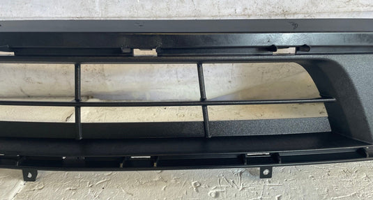 2018 - 2023 FORD MUSTANG FRONT BUMPER LOWER GRILLE BLACK JR3B-17K945-AD