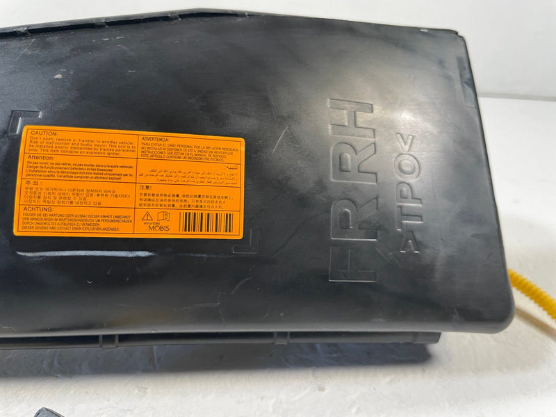 Load image into Gallery viewer, 2021 - 2024 KIA K5 FRONT RIGHT PASSSENGER SIDE SEAT AIRBAG AIR BAG # 110652
