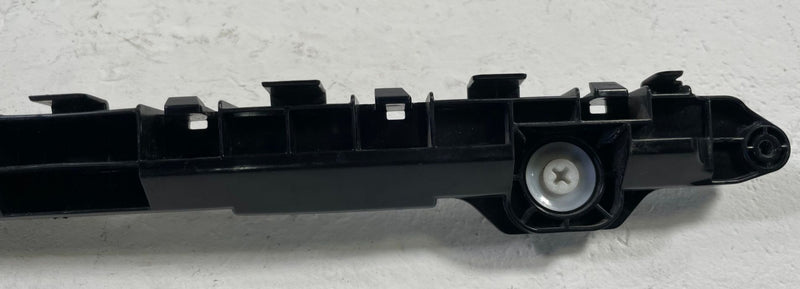 Load image into Gallery viewer, 2019-2025 HONDA PASSPORT REAR LEFT SIDE BUMPER RETAINER MOUNT BRACKET # 113327
