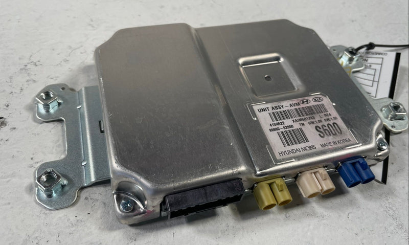 Load image into Gallery viewer, 2021-2023 HYUNDAI SANTA FE AVM SURROUND VIEW CAMERA CONTROL MODULE 2.5L # 107921
