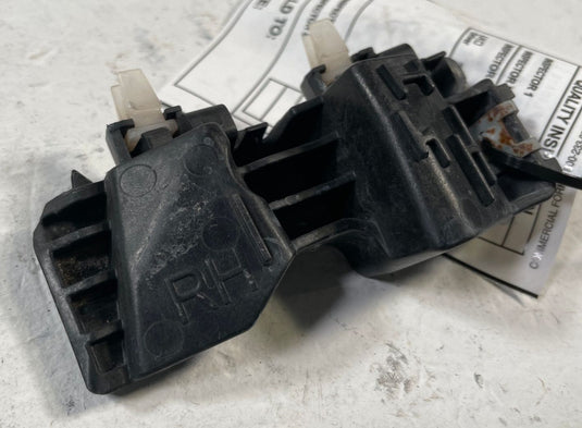 2021 - 2024 KIA K5 FRONT RIGHT PASSENGER SIDE BUMPER SUPPORT BRACKET