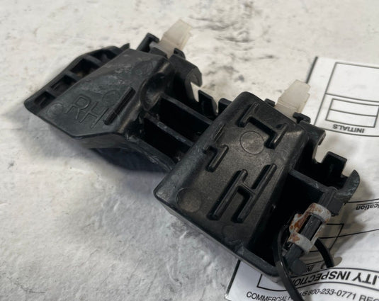 2021 - 2024 KIA K5 FRONT RIGHT PASSENGER SIDE BUMPER SUPPORT BRACKET