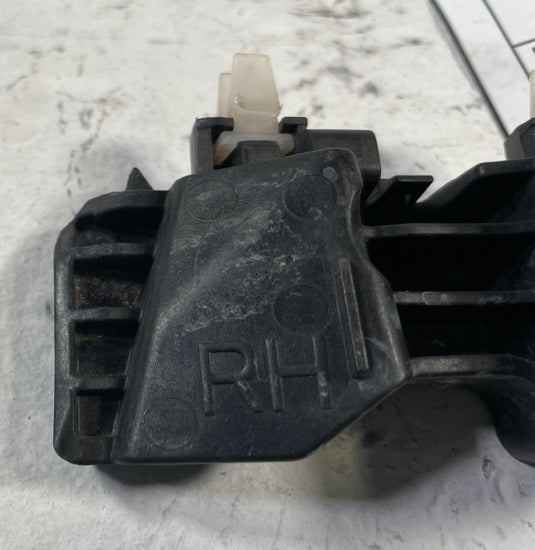 2021 - 2024 KIA K5 FRONT RIGHT PASSENGER SIDE BUMPER SUPPORT BRACKET