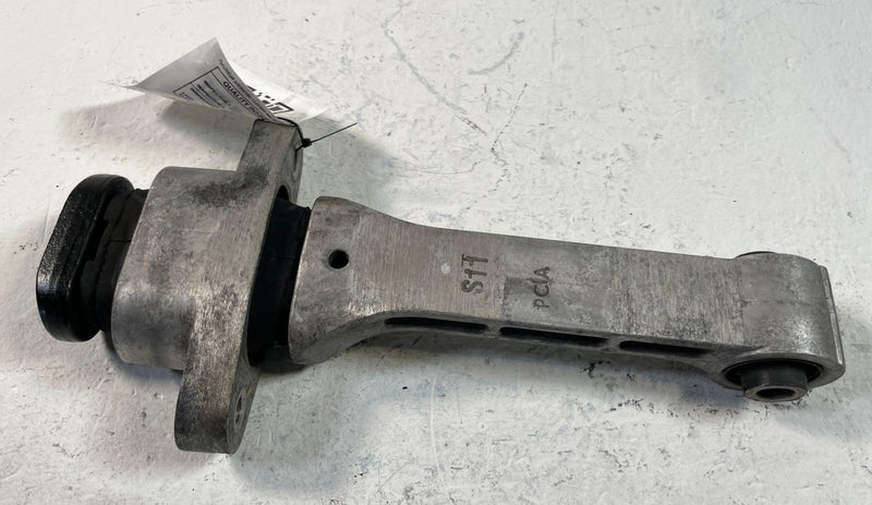 Load image into Gallery viewer, 19-25 HYUNDAI PALISADE SANTA FE ENGINE MOTOR MOUNT TORQUE ARM ROLL ROD # 109360
