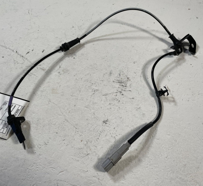 Load image into Gallery viewer, 2021 - 2024 KIA K5 FRONT RIGHT PASSENGER SIDE ABS WHEEL SPEED SENSOR # 110651
