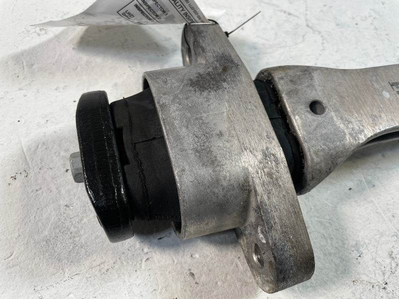 Load image into Gallery viewer, 19-25 HYUNDAI PALISADE SANTA FE ENGINE MOTOR MOUNT TORQUE ARM ROLL ROD # 109360
