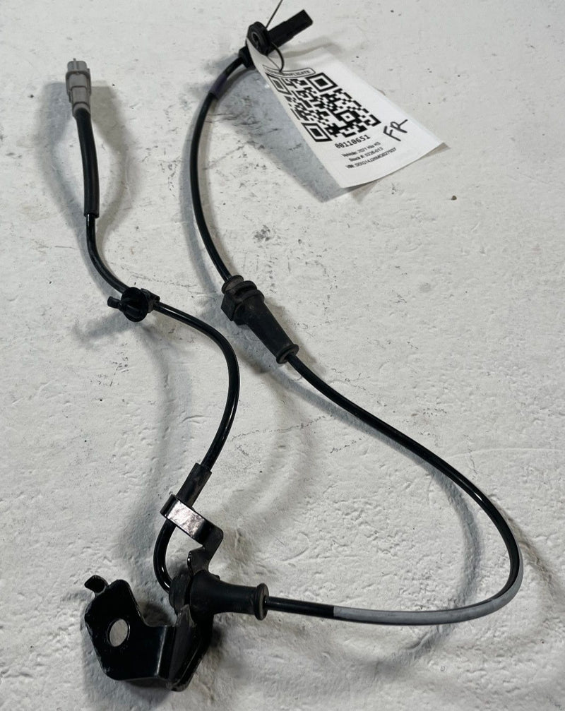 Load image into Gallery viewer, 2021 - 2024 KIA K5 FRONT RIGHT PASSENGER SIDE ABS WHEEL SPEED SENSOR # 110651
