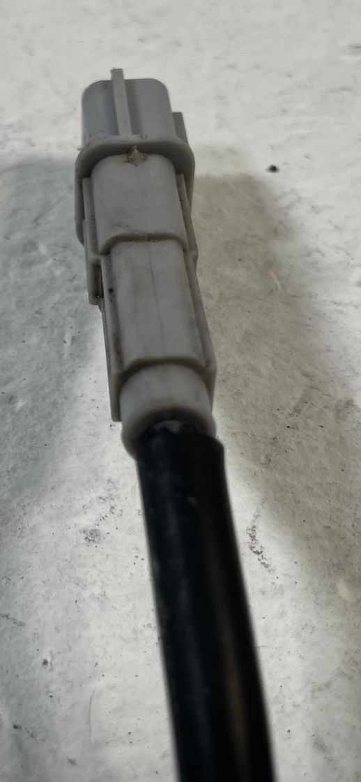 Load image into Gallery viewer, 2021 - 2024 KIA K5 FRONT RIGHT PASSENGER SIDE ABS WHEEL SPEED SENSOR # 110651
