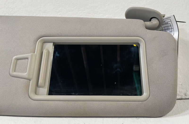 Load image into Gallery viewer, 2021-26 KIA K5 FRONT RIGHT PASSENGER SIDE WINDSHIELD SUNVISOR SUN VISOR # 110653
