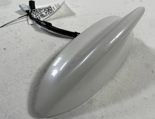 2019-2025 HONDA PASSPORT SHARK ROOF FIN RADIO ANTENNA WHITE (NH883P)