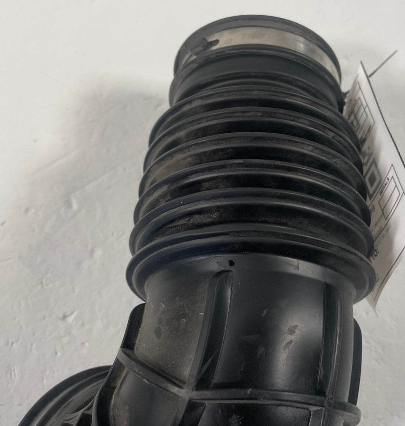 Load image into Gallery viewer, 2019-2023 FORD RANGER ENGINE AIR INTAKE TUBE INLET DUCT HOSE PIPE 2.3L # 112185
