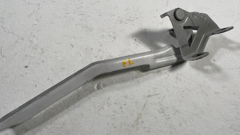 Load image into Gallery viewer, 2019 - 2025 HONDA PASSPORT FRONT LEFT &amp; RIGHT HOOD BONNET HINGES PAIR # 113343
