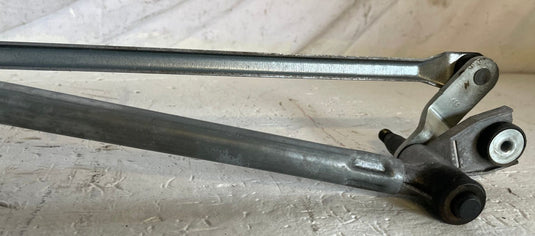 15-25 FORD MUSTANG FRONT WINDSHIELD WIPER LINKAGE W/ MOTOR FR3B17500AC