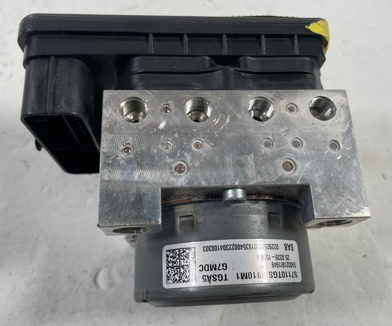 Load image into Gallery viewer, 2022 - 2023 HONDA PASSPORT ABS ANTI LOCK BRAKE PUMP CONTROL MODULE # 113359
