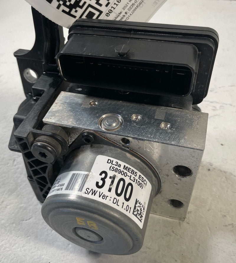 Load image into Gallery viewer, 2021 - 2024 KIA K5 ABS ANTI LOCK BRAKE PUMP CONTROL MODULE 1.6L # 110638
