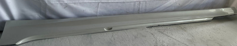 Load image into Gallery viewer, 19-25 BMW 330I 330i xDrive FRONT LEFT ROCKER PANEL SKIRT MOLDING WHITE # 106363
