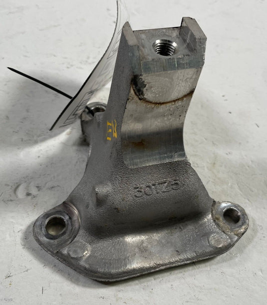 2019 - 2025 HONDA PASSPORT FRONT ENGINE SUPPORT FRAME MOUNT BRACKET 