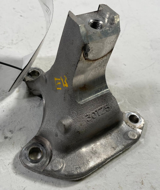 2019 - 2025 HONDA PASSPORT FRONT ENGINE SUPPORT FRAME MOUNT BRACKET 