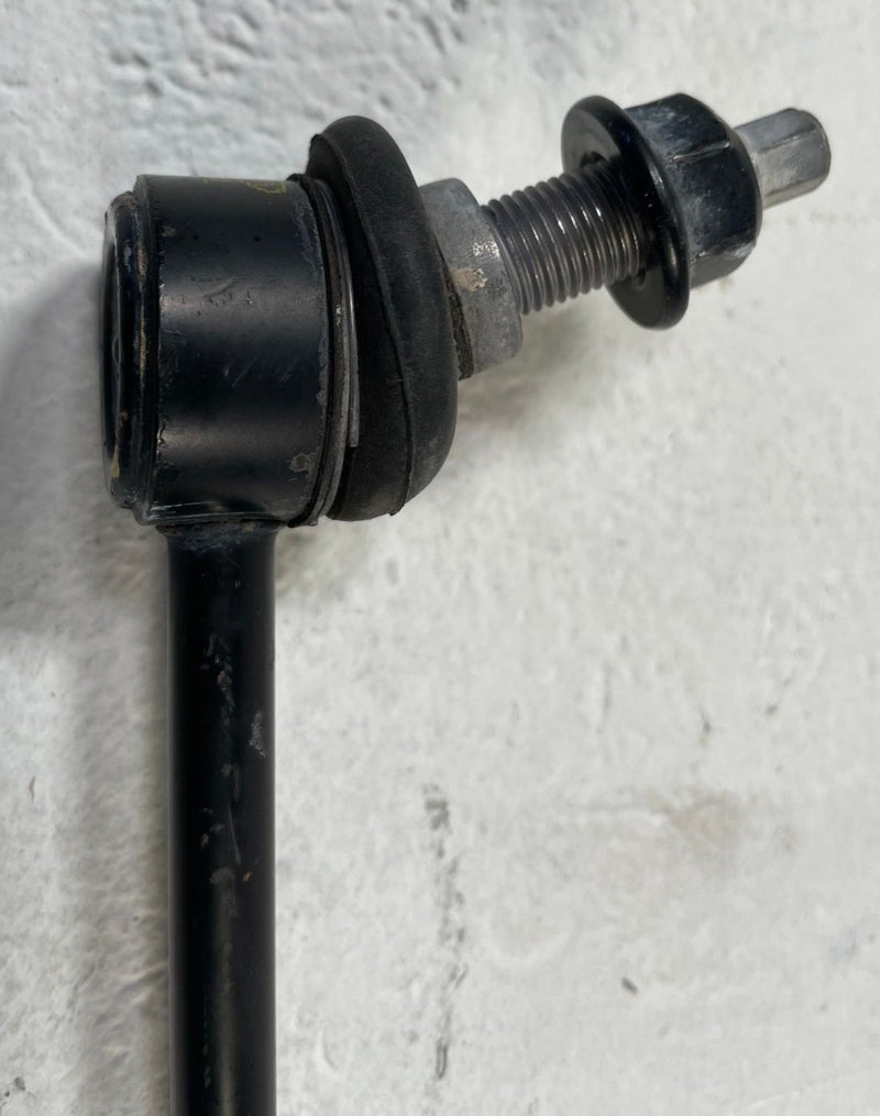 Load image into Gallery viewer, 21-26 KIA K5 FRONT LEFT OR RIGHT STABILIZER SWAY ANTI ROLL BAR END LINK # 110667
