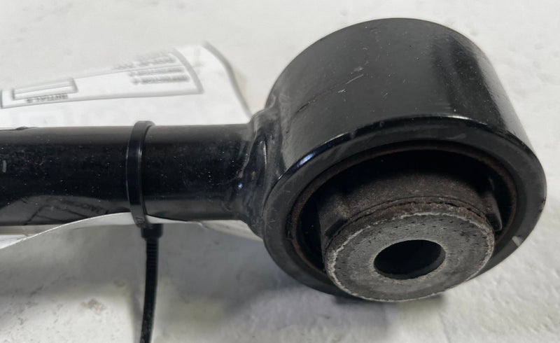 Load image into Gallery viewer, 2019 - 2025 HONDA PASSPORT REAR RIGHT PASSENGER SIDE LOWER CONTROL ARM # 113338
