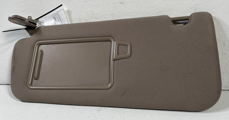 Load image into Gallery viewer, 2021-23 HYUNDAI SANTA FE FRONT LEFT DRIVER SIDE SUNVISOR SUN VISOR 2.5L # 107911
