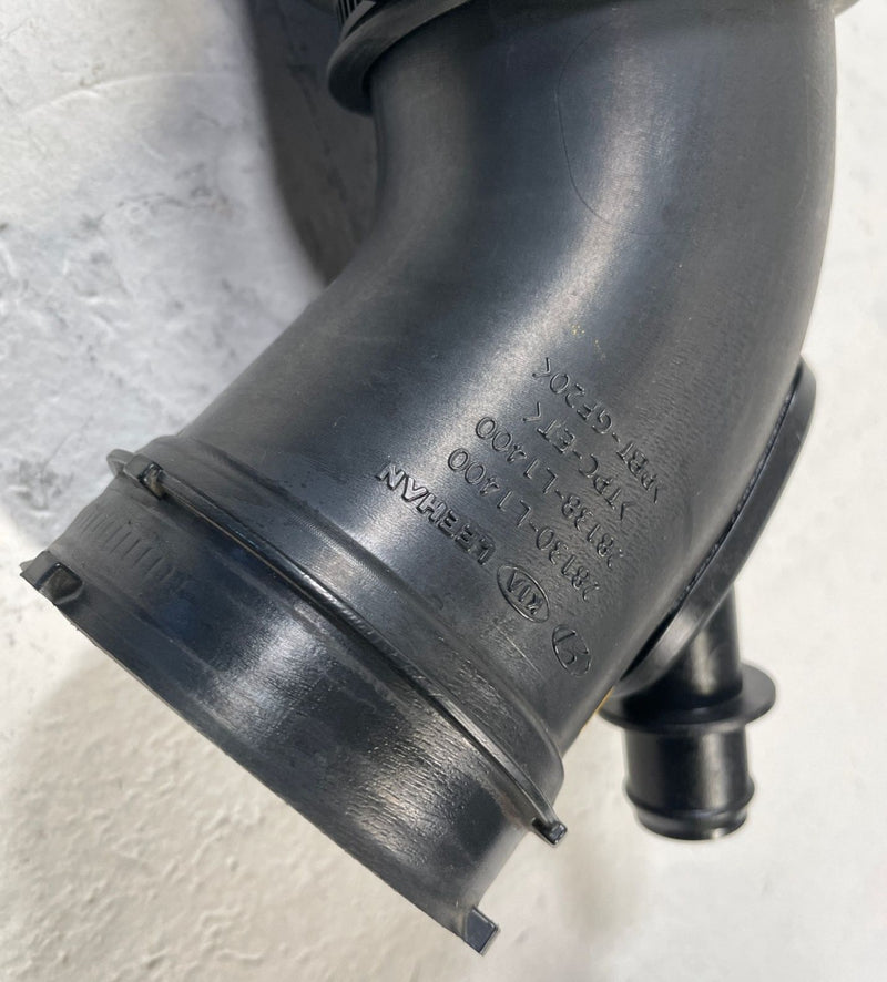 Load image into Gallery viewer, 2021 - 2024 KIA K5 ENGINE AIR CLEANER INTAKE HOSE TUBE PIPE 1.6L # 110635
