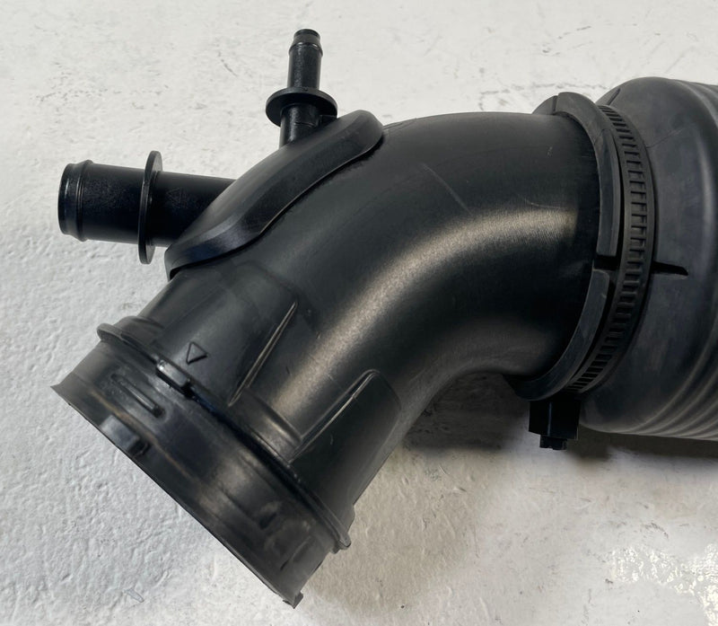 Load image into Gallery viewer, 2021 - 2024 KIA K5 ENGINE AIR CLEANER INTAKE HOSE TUBE PIPE 1.6L # 110635
