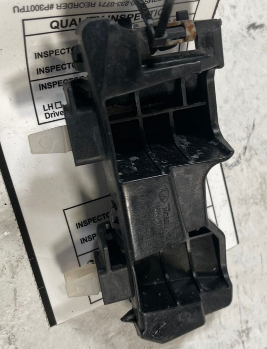 2021 - 2024 KIA K5 FRONT BUMPER LEFT DRIVER SIDE MOUNT SUPPORT BRACKET