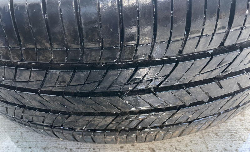 Load image into Gallery viewer, HYUNDAI TUCSON LIMITED 19x7.5 ALLOY WHEEL RIM 235/55R19 W/ TIRE 2025 # 113072
