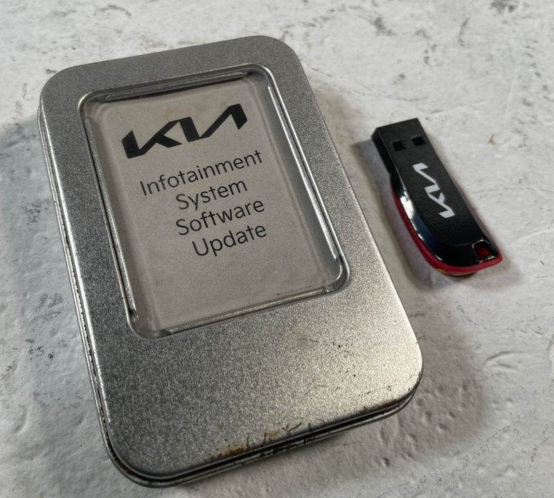Load image into Gallery viewer, 2021 KIA K5 FUEL INFOTAINMENT SYSTEM SOFTWARE UPDATE USB DRIVE 1.6L # 110641
