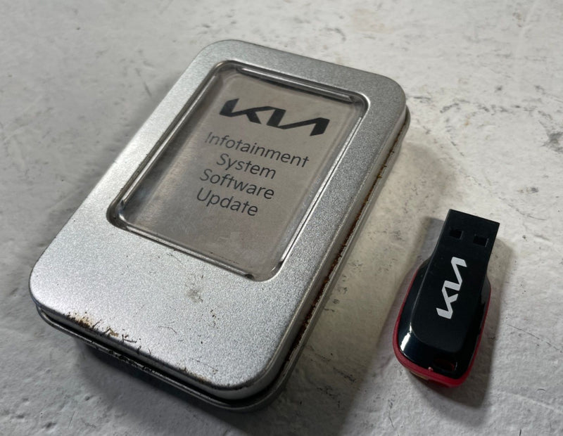 Load image into Gallery viewer, 2021 KIA K5 FUEL INFOTAINMENT SYSTEM SOFTWARE UPDATE USB DRIVE 1.6L # 110641
