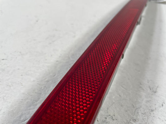 2021 - 2023 HYUNDAI SANTA FE REAR BUMPER CENTER REFLECTOR LIGHT LAMP