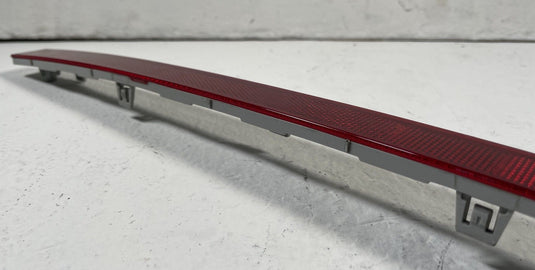 2021 - 2023 HYUNDAI SANTA FE REAR BUMPER CENTER REFLECTOR LIGHT LAMP