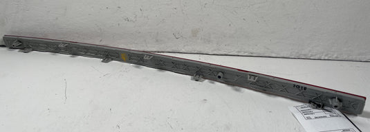 2021 - 2023 HYUNDAI SANTA FE REAR BUMPER CENTER REFLECTOR LIGHT LAMP