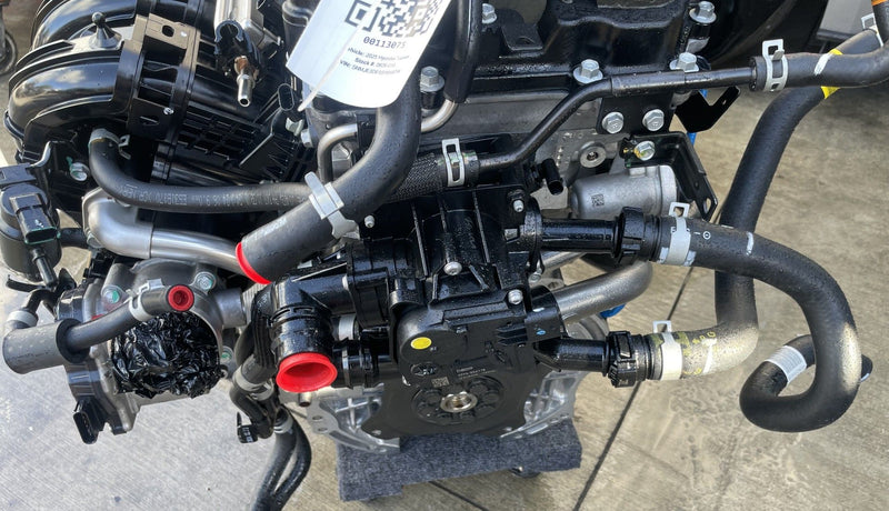 Load image into Gallery viewer, HYUNDAI TUCSON FWD G4K ENGINE MOTOR ASSEMBLY 2.5L 14K MILES 2025 # 113075
