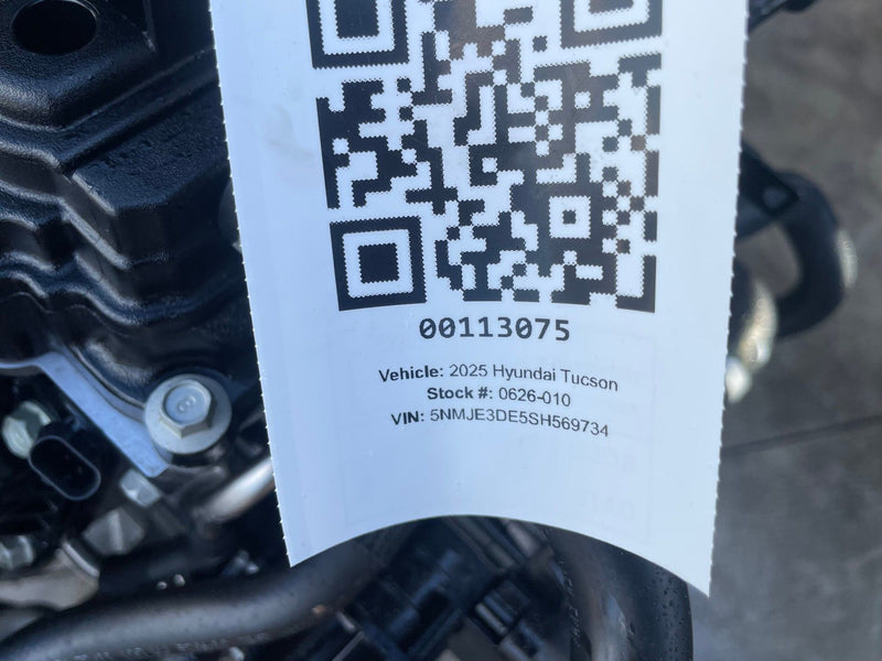 Load image into Gallery viewer, HYUNDAI TUCSON FWD G4K ENGINE MOTOR ASSEMBLY 2.5L 14K MILES 2025 # 113075
