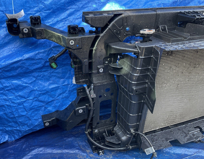 Load image into Gallery viewer, HYUNDAI PALISADE RADIATOR CORE SUPPORT W/COOLING ASSEMBLY 3.8L 2020-2022 #109364
